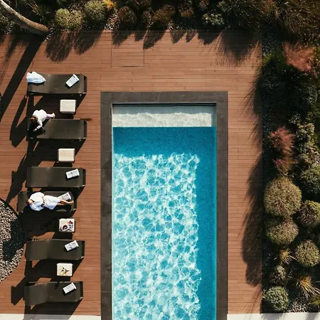 Villa Calvia Crispinilla By Guide *